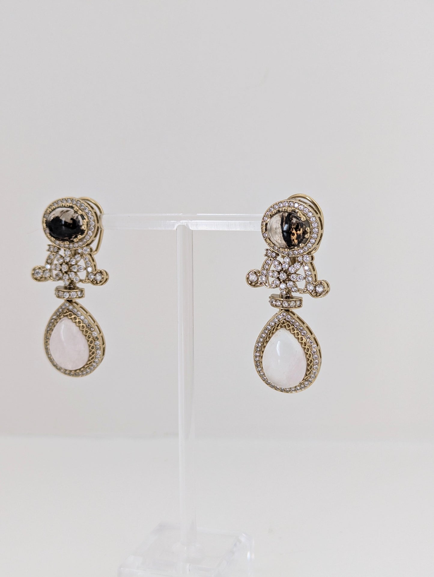 Veloria Bloom Drops - Brown & White