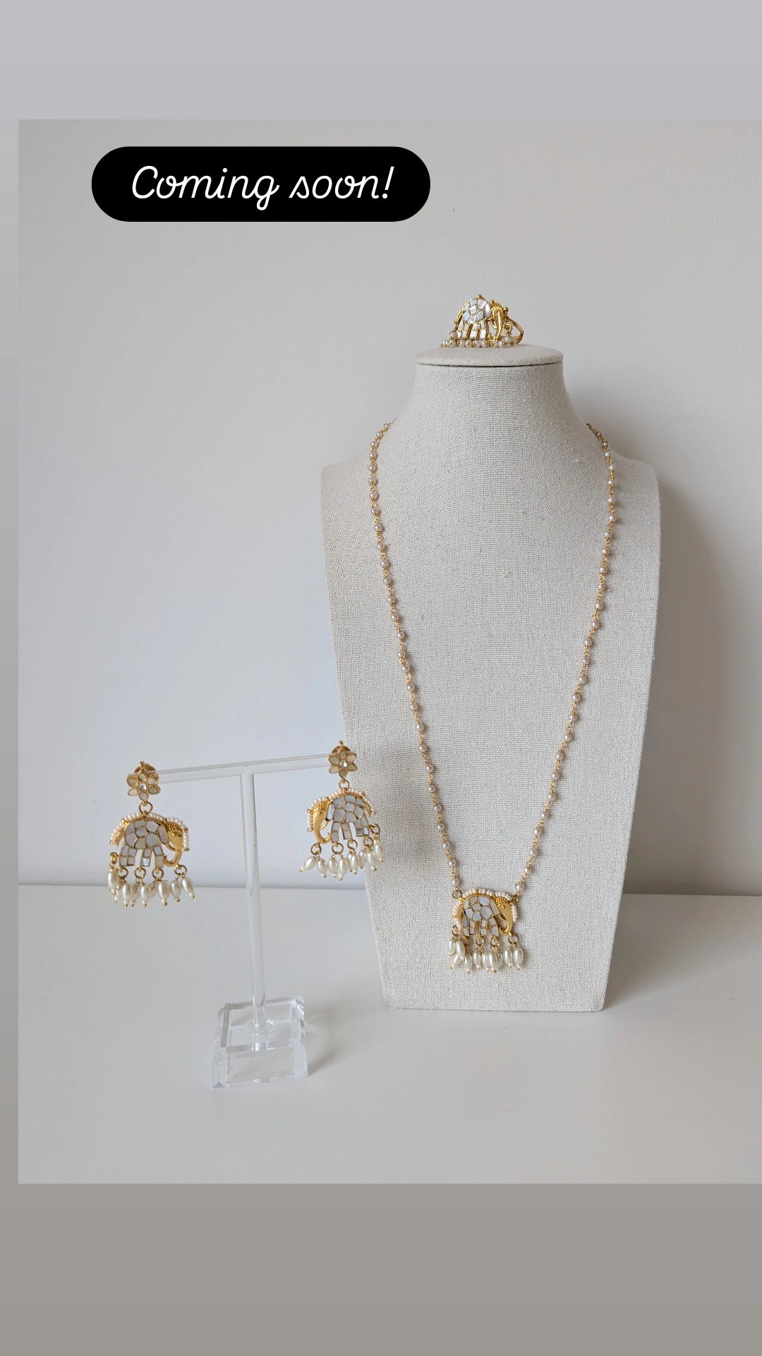 The Royal Ivory - Set (ring included)