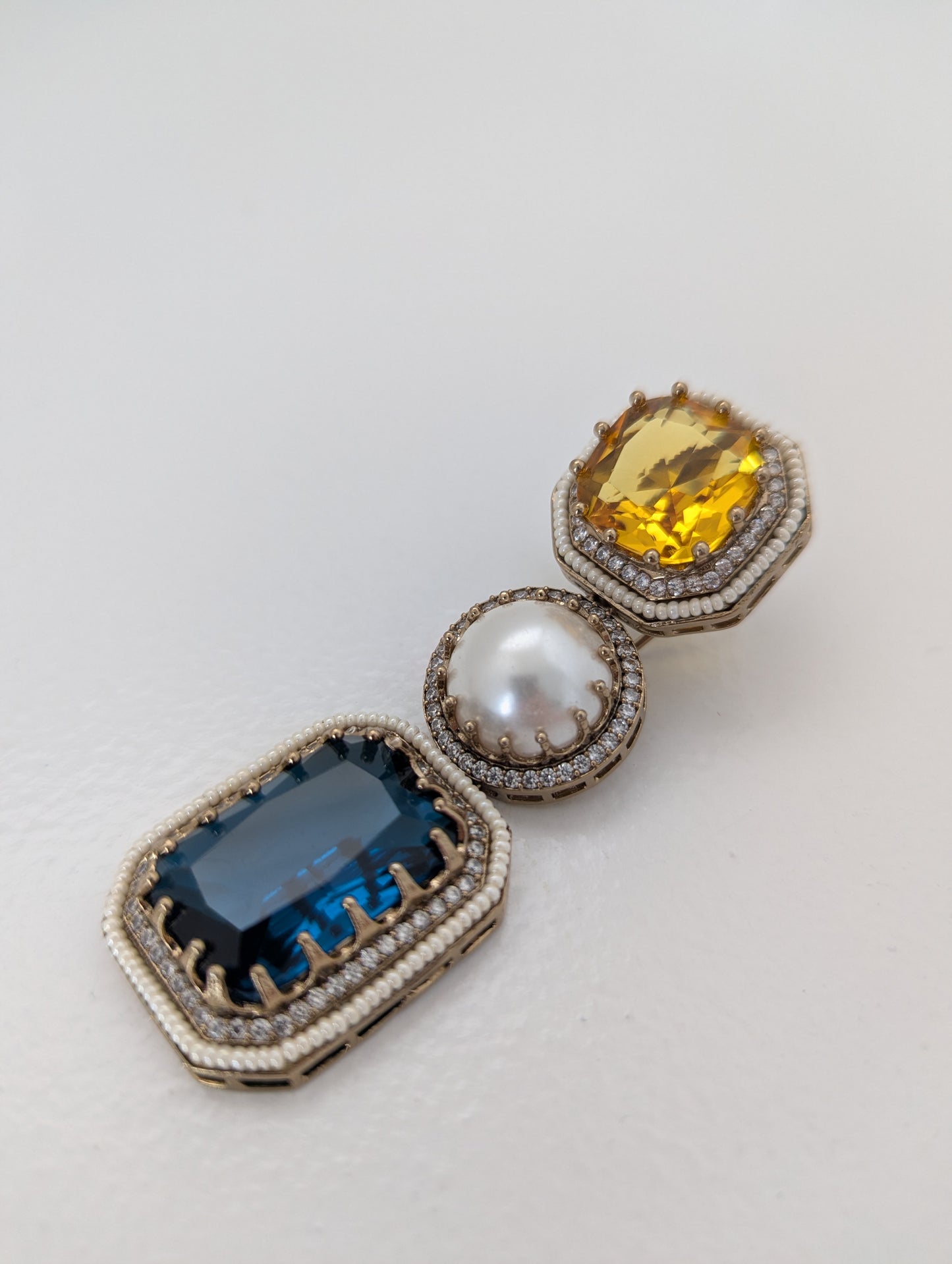 The Royal Courtyard Earrings - Yellow & Teal