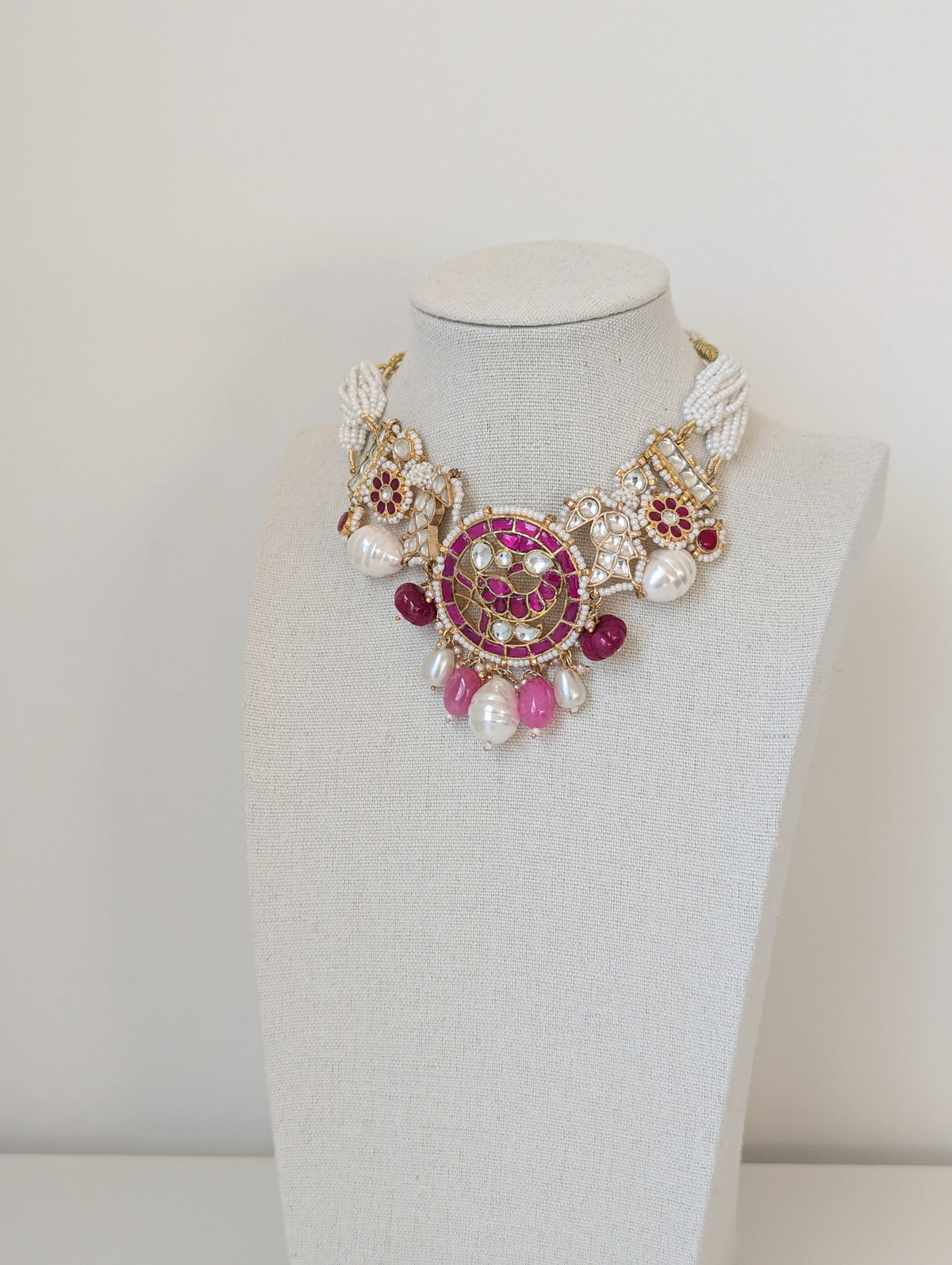 Valencia Pachi Kundan Set