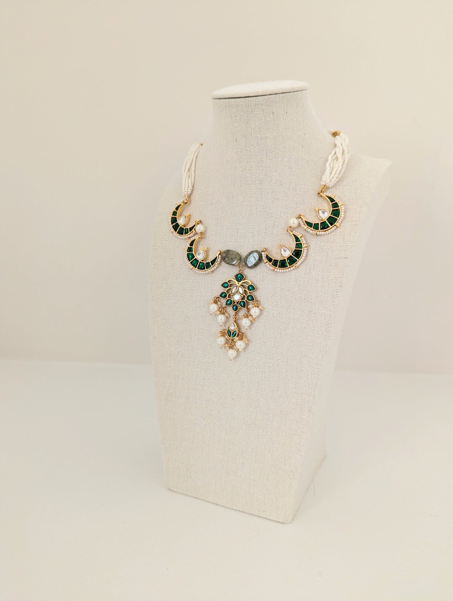 Pachi Kundan Set - Emerald Crescent