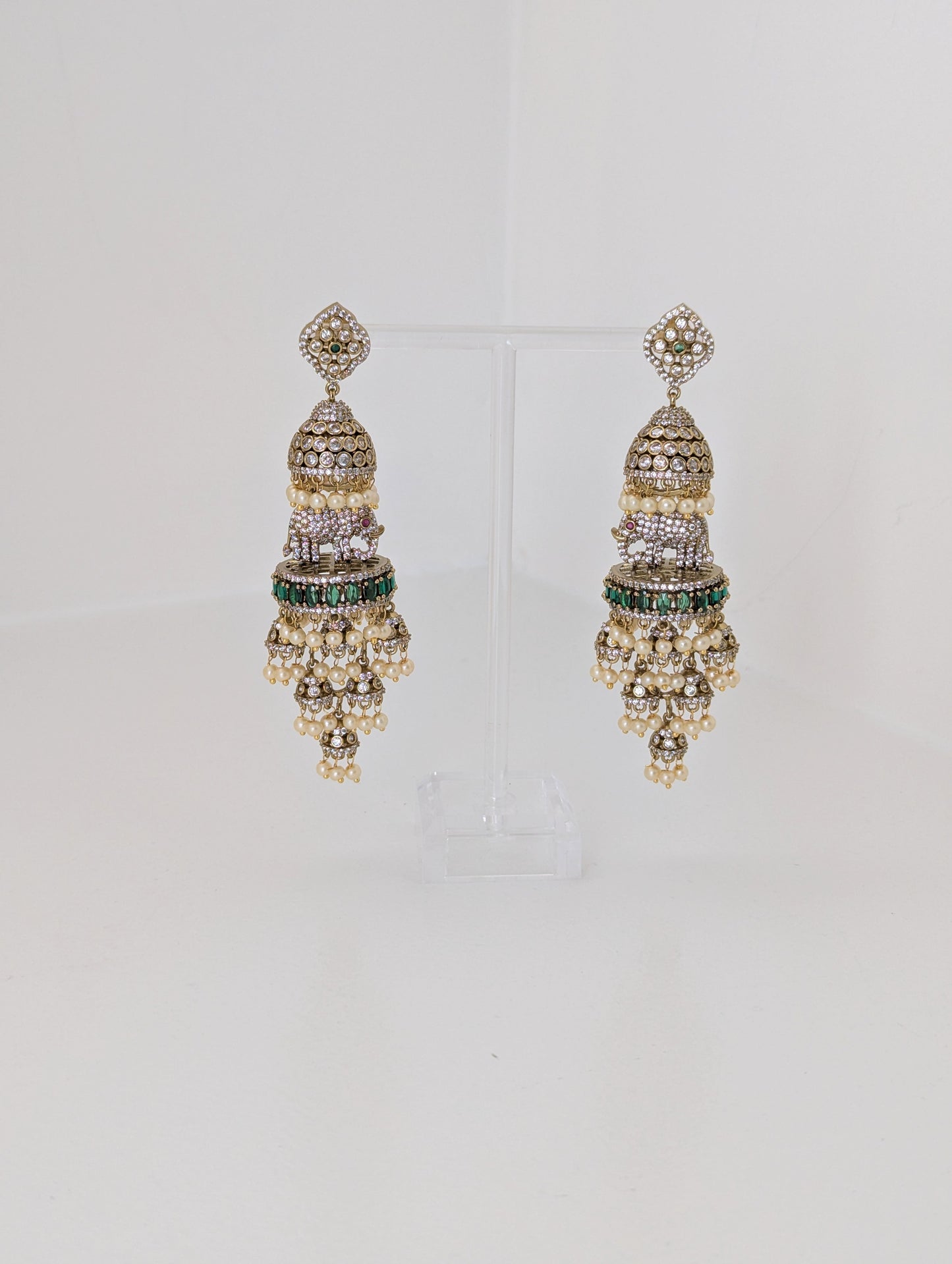 Rajhathi Noor Chandelier Earrings